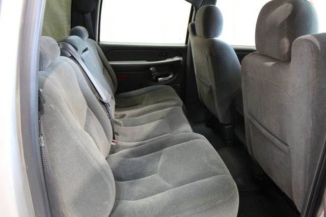 Used 2004 Chevrolet Silverado 2500 LS w/ Heavy-Duty Power Package image 22