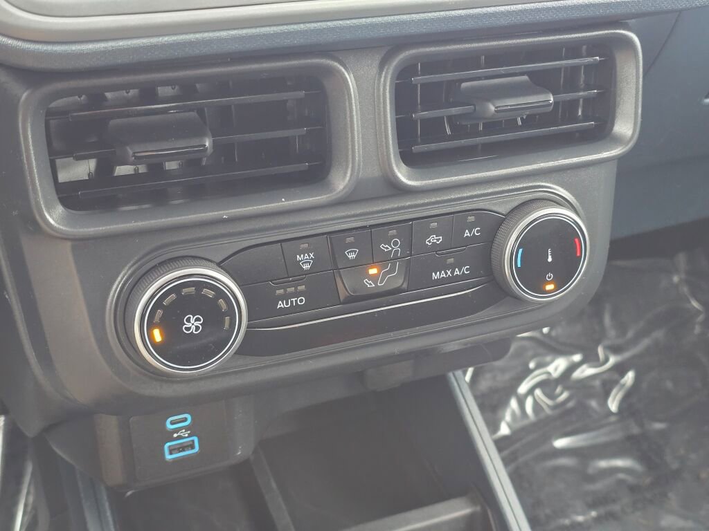 Used 2024 Ford Maverick XL image 27