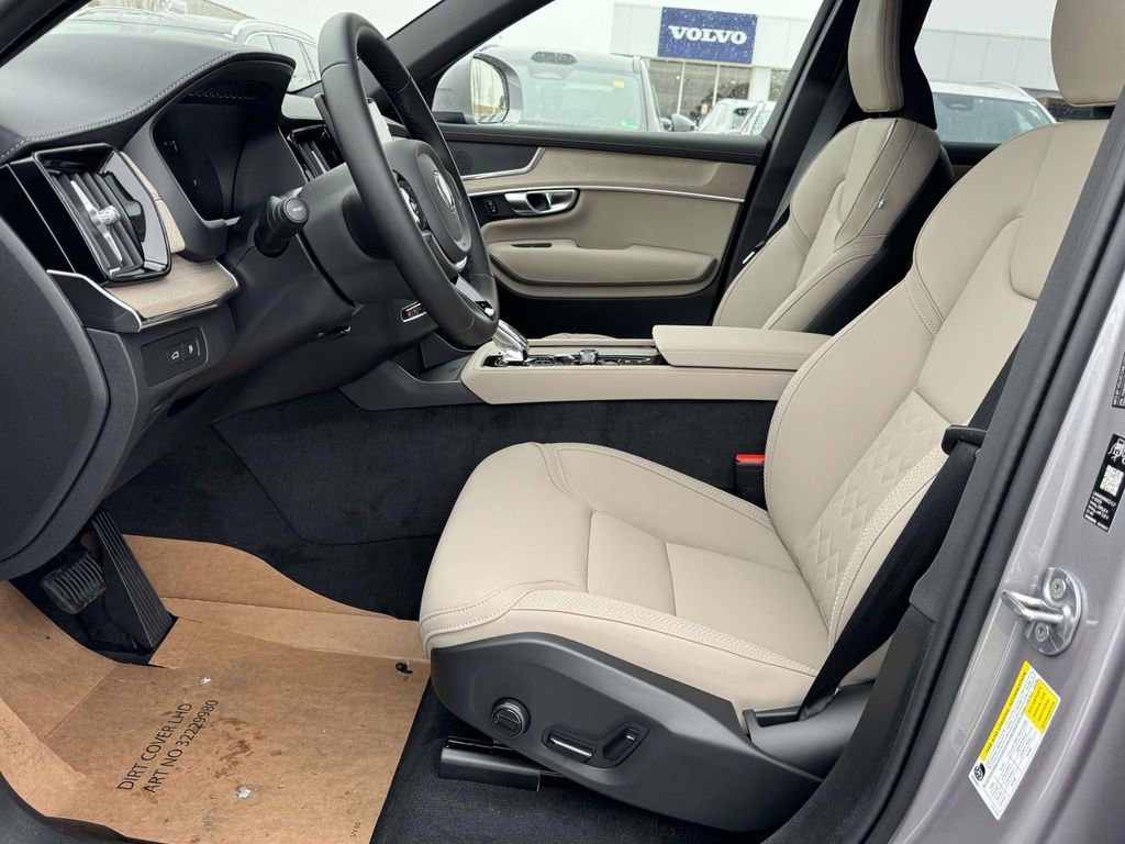 New 2026 Volvo XC90 T8 Plus w/ Protection Package Premier AWD/4WD image 19