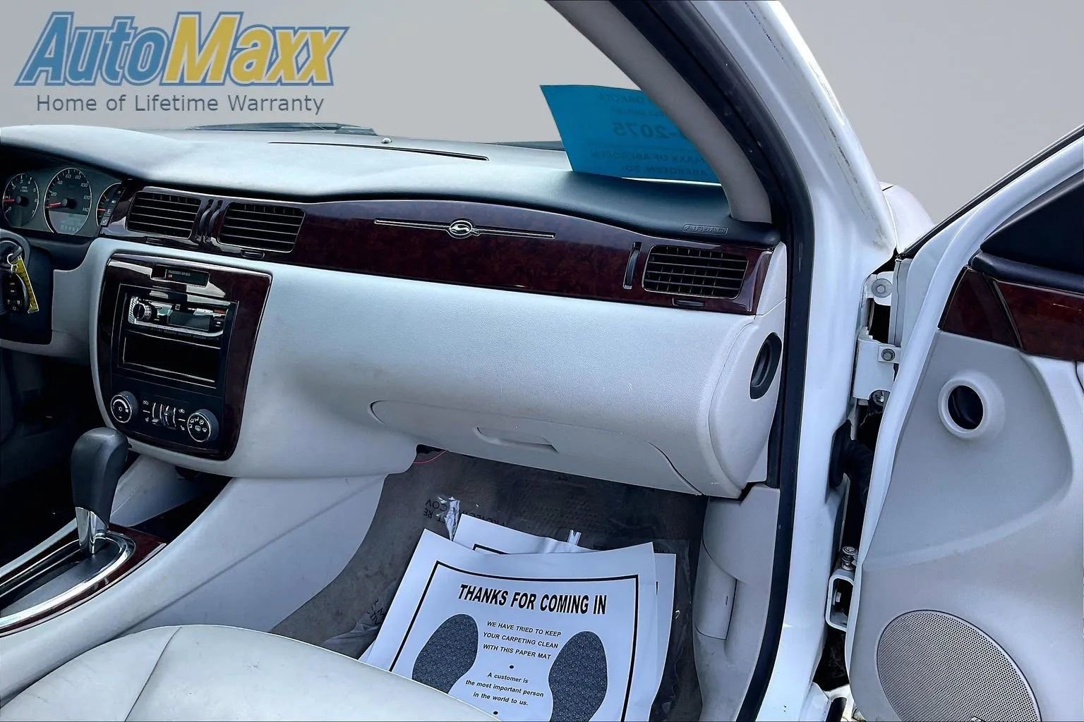 Used 2011 Chevrolet Impala LT w/ Luxury Edition Package FWD image 27