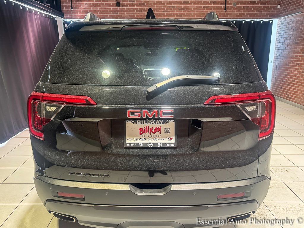 Used 2023 GMC Acadia SLE w/ Elevation Edition image 9
