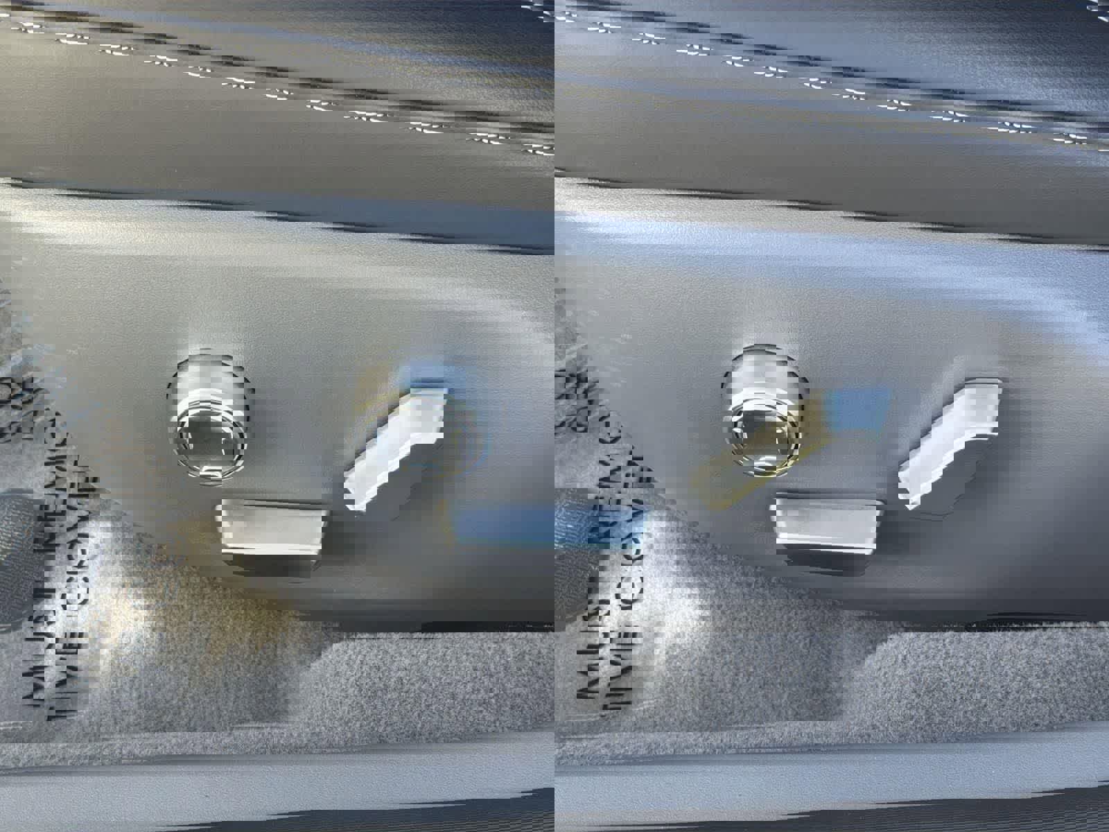 Used 2024 Lucid Air Pure image 24