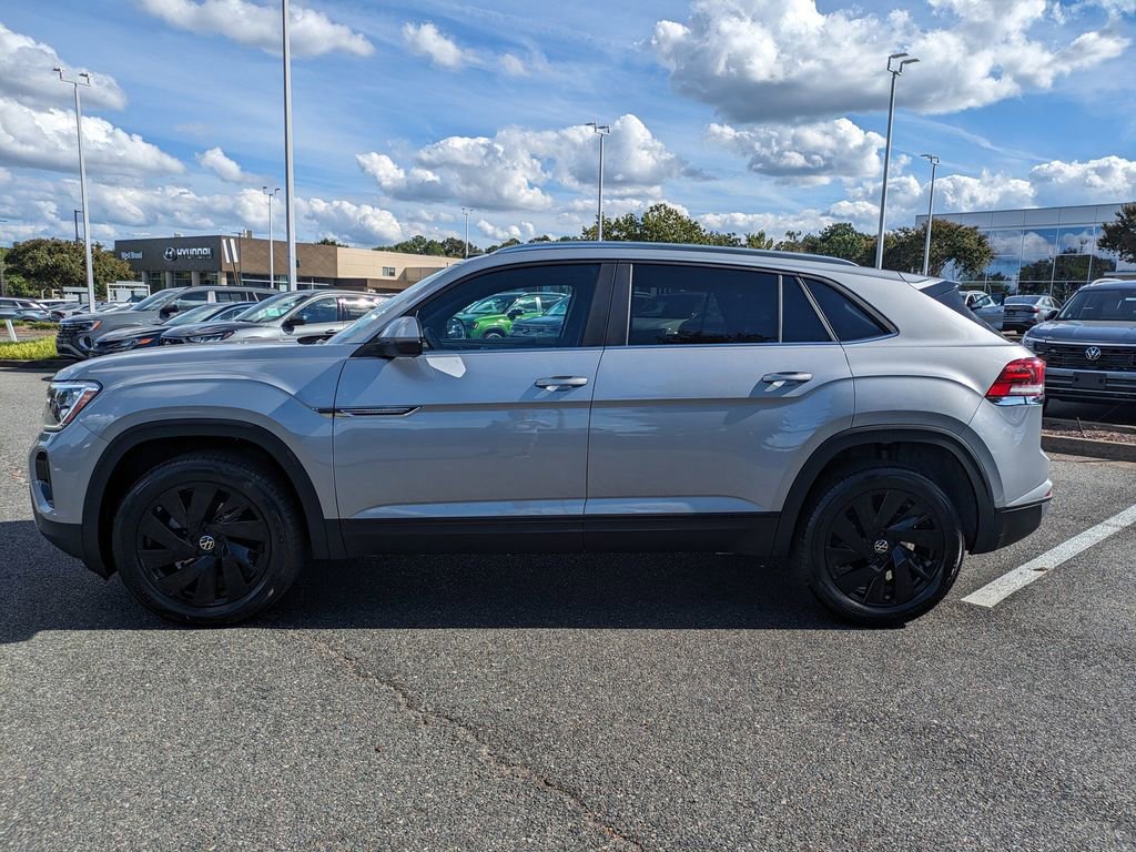 New 2026 Volkswagen Atlas Cross Sport SE image 7