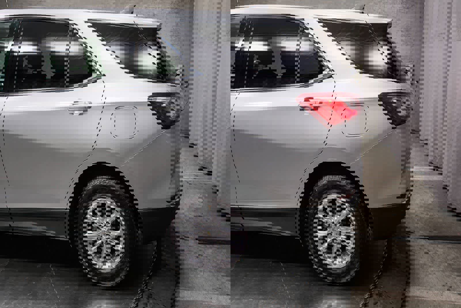 Used 2019 Chevrolet Equinox LT image 8