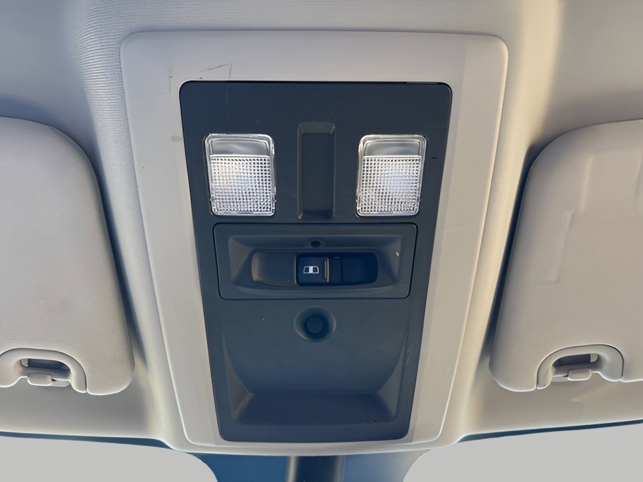 Used 2014 RAM 3500 SLT w/ Protection Group image 18