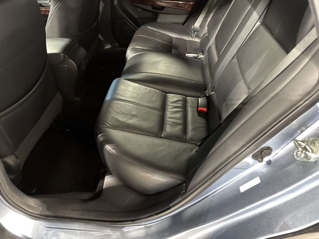 Used 2010 Honda Crosstour EX-L image 5