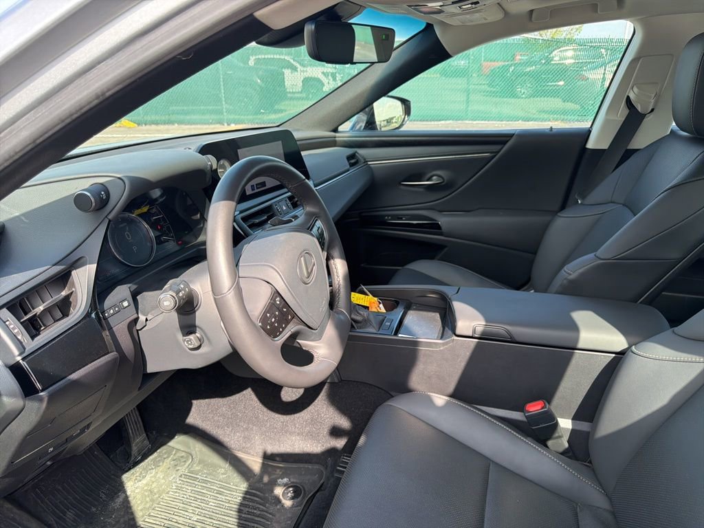 Used 2023 Lexus ES 350 w/ Premium Package image 13