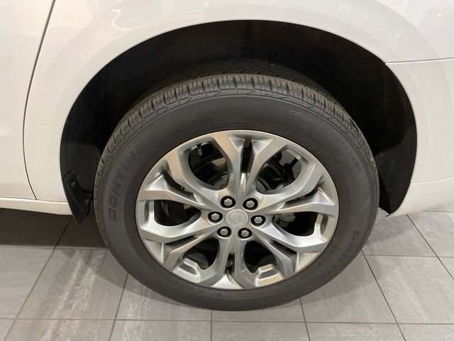 Used 2020 Buick Enclave Avenir w/ Avenir Technology Package AWD/4WD image 26