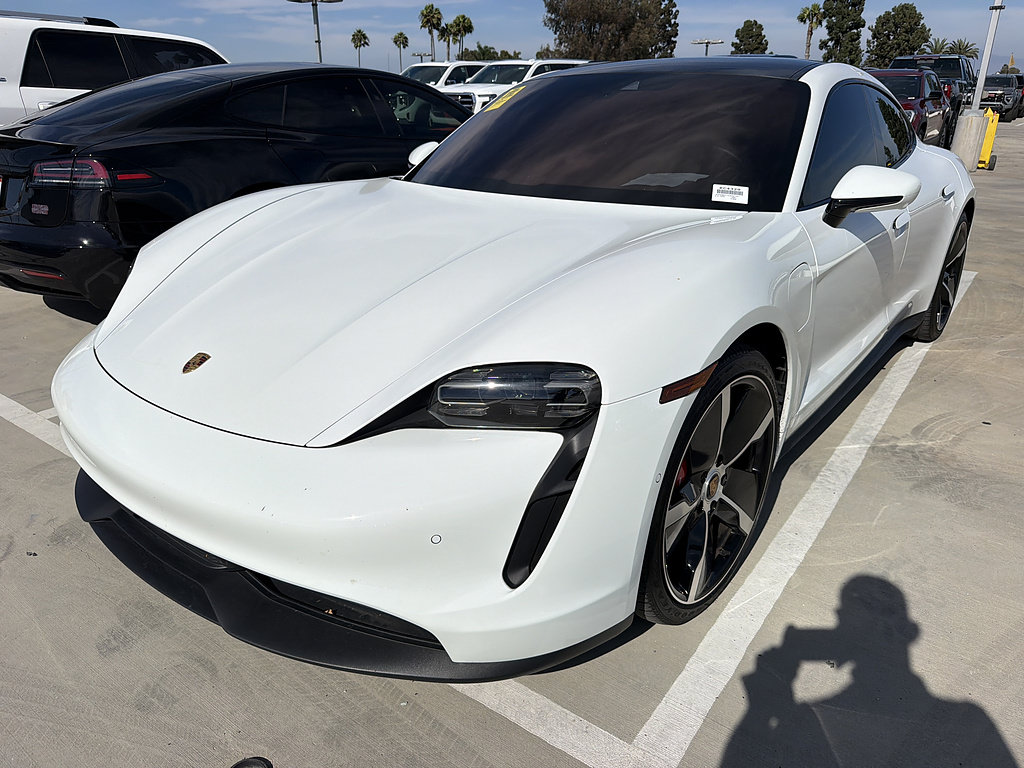 Used 2020 Porsche Taycan 4S AWD/4WD image 2