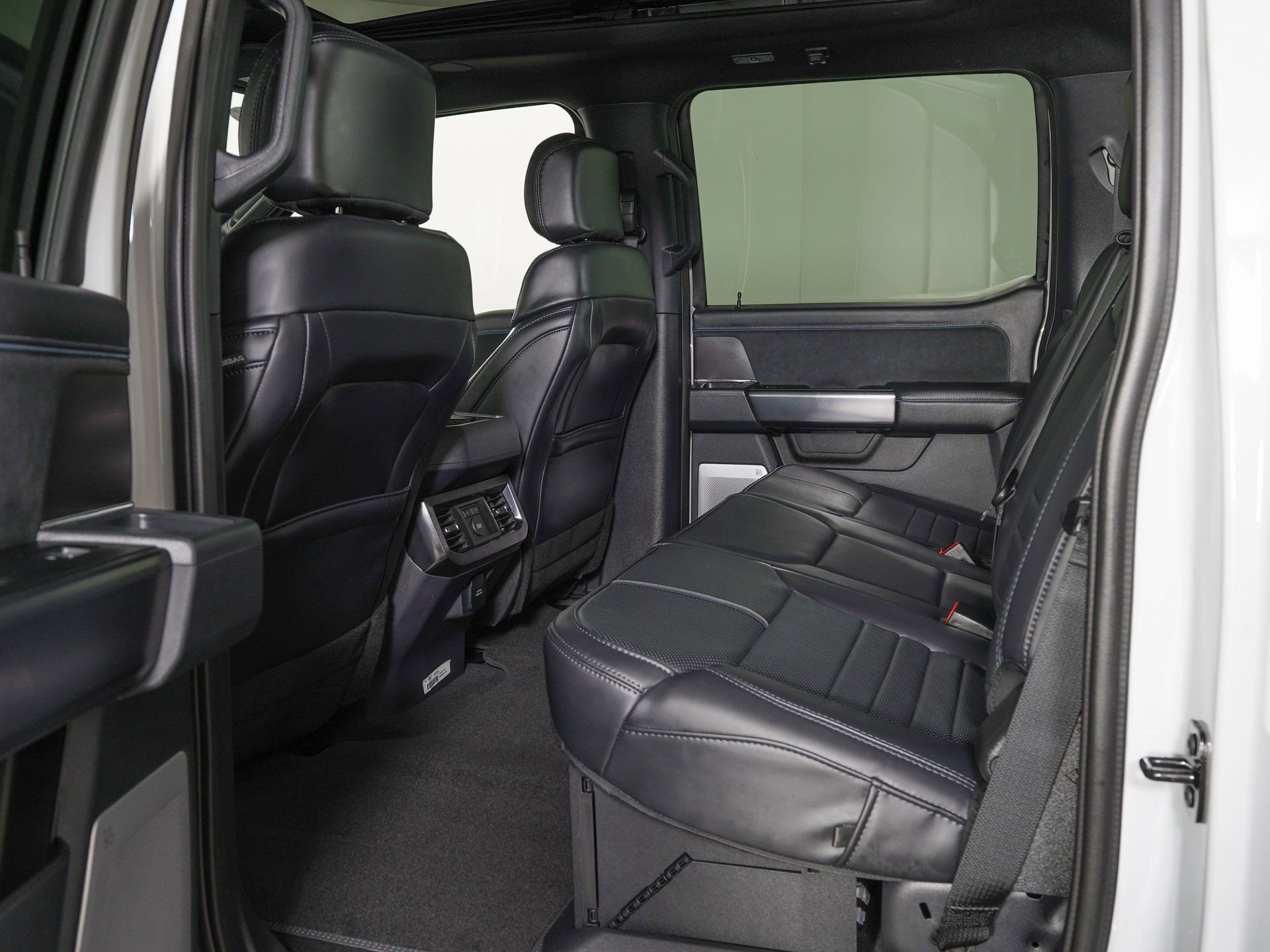Used 2026 Ford F450 Platinum image 16