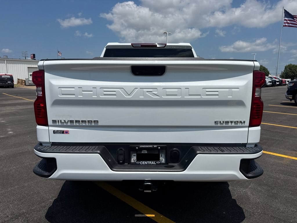 Used 2024 Chevrolet Silverado 1500 Custom AWD/4WD image 5