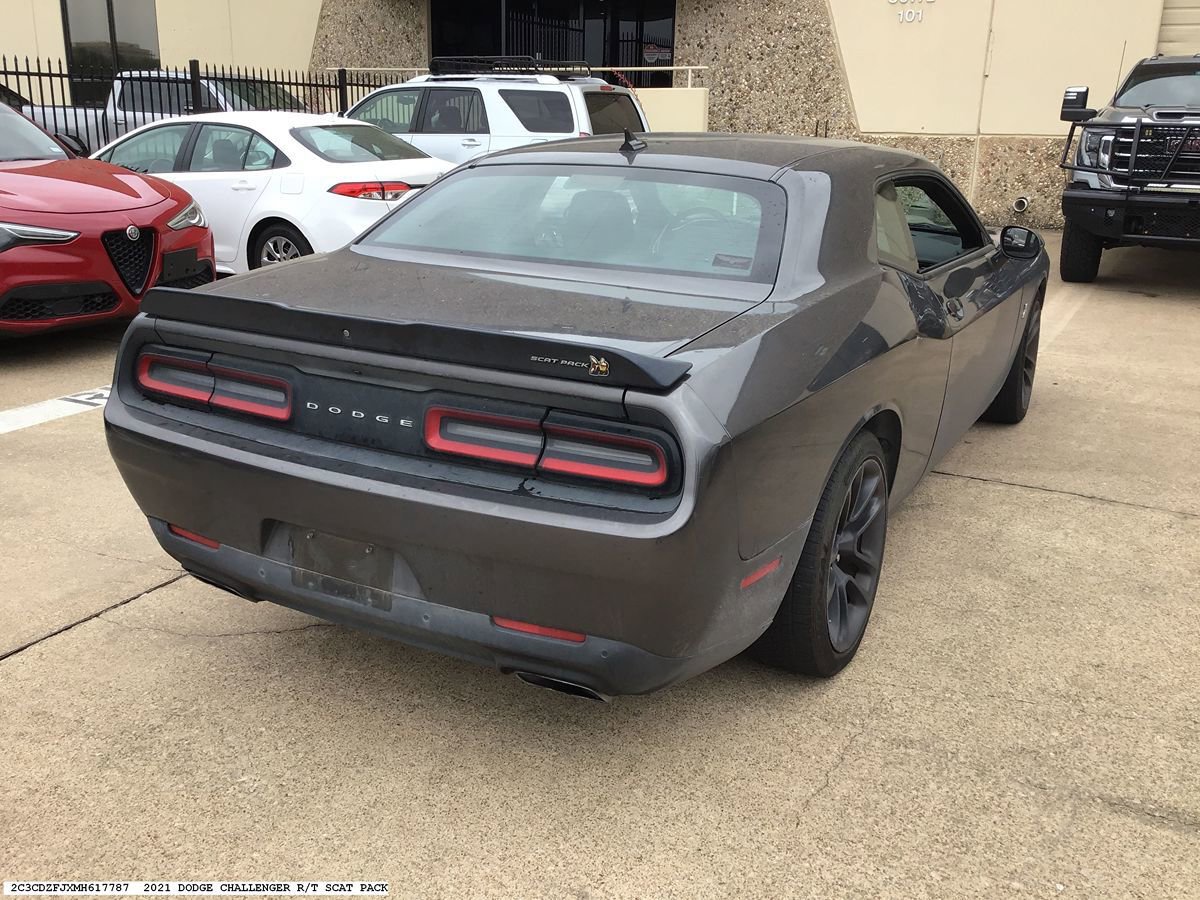 Used 2021 Dodge Challenger R/T Scat Pack RWD image 5