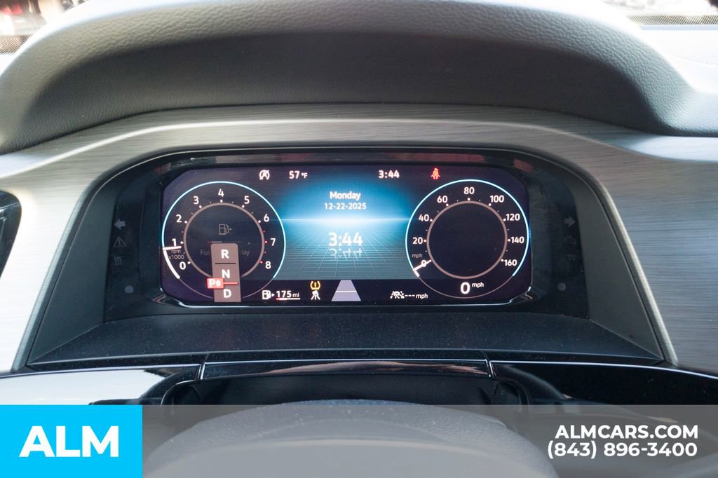 Used 2024 Volkswagen Atlas Cross Sport SE image 33