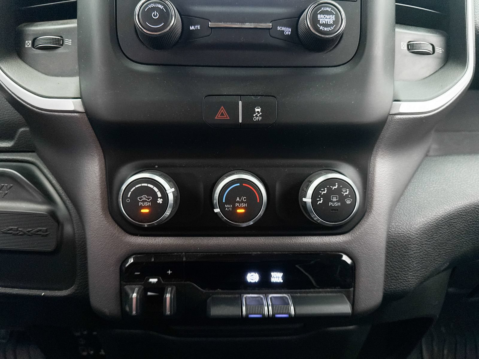 Used 2020 RAM 2500 Big Horn AWD/4WD image 21