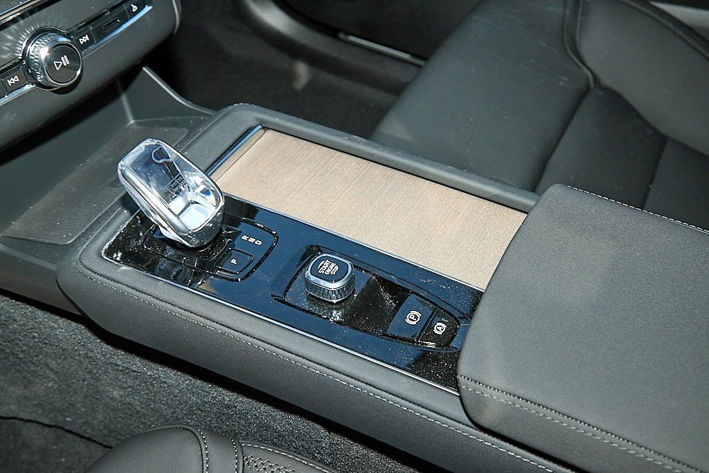 New 2026 Volvo XC90 B6 Plus w/ Protection Package image 17