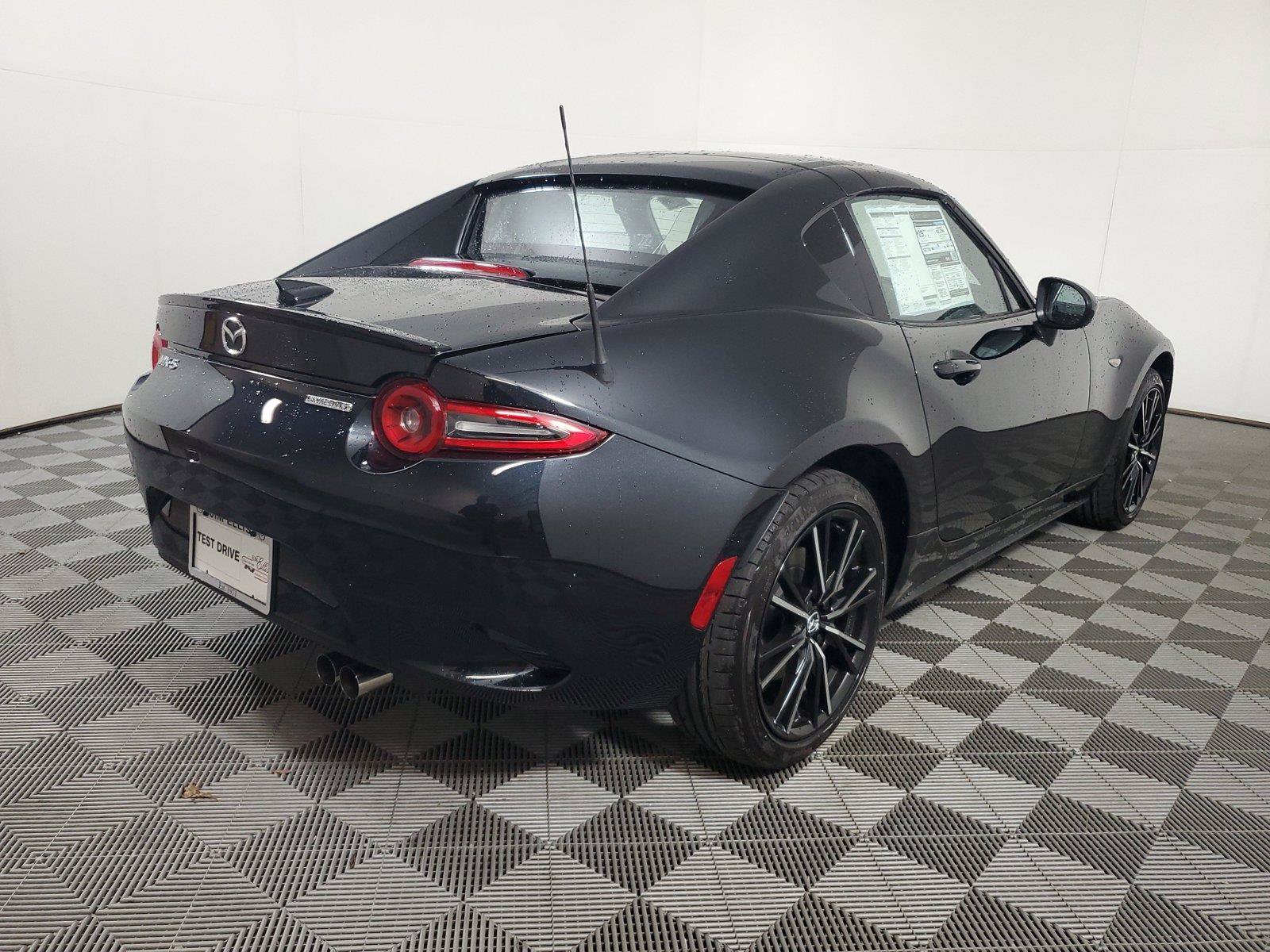 New 2026 MAZDA MX-5 Miata RF Grand Touring RWD image 6