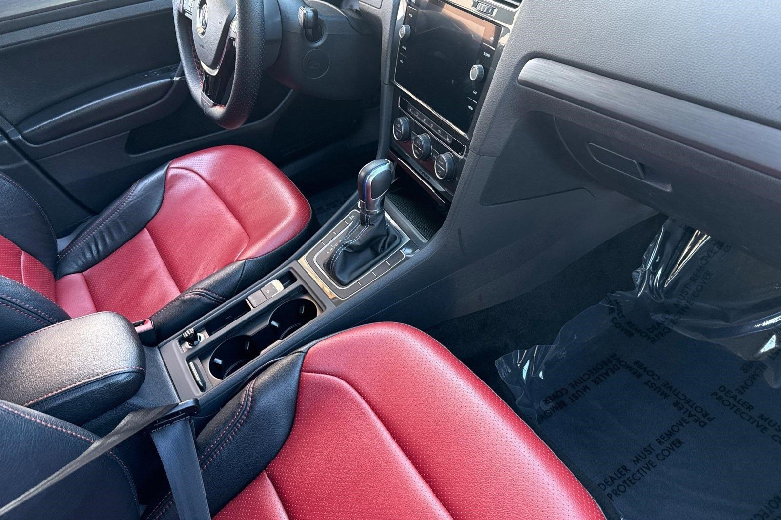 Used 2019 Volkswagen e-Golf SE w/ Driver Assistance Package image 31