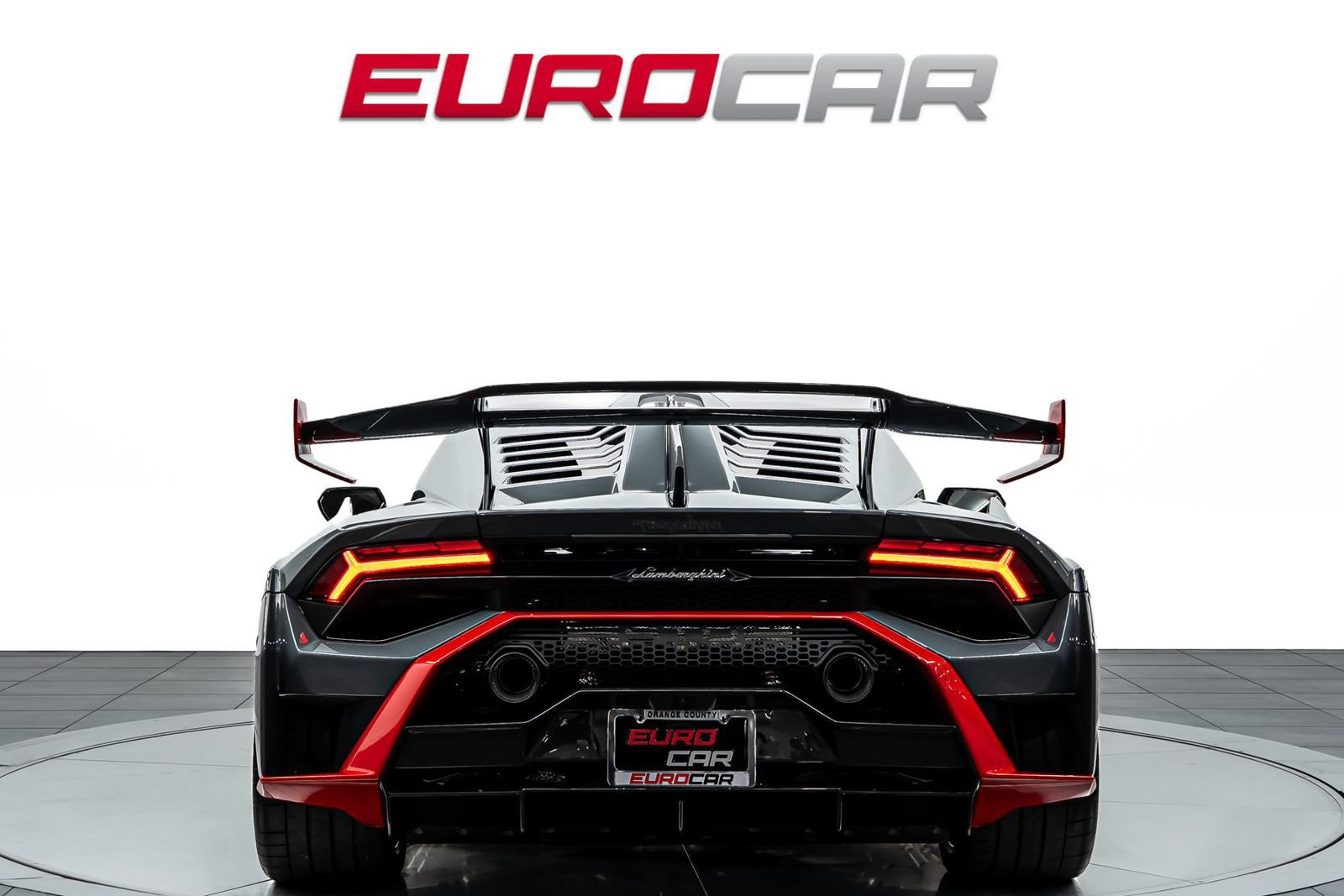 Used 2023 Lamborghini Huracan STO RWD image 4