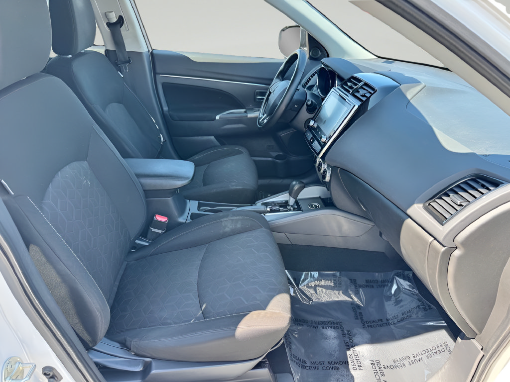Used 2020 Mitsubishi Outlander Sport SE AWD/4WD image 26