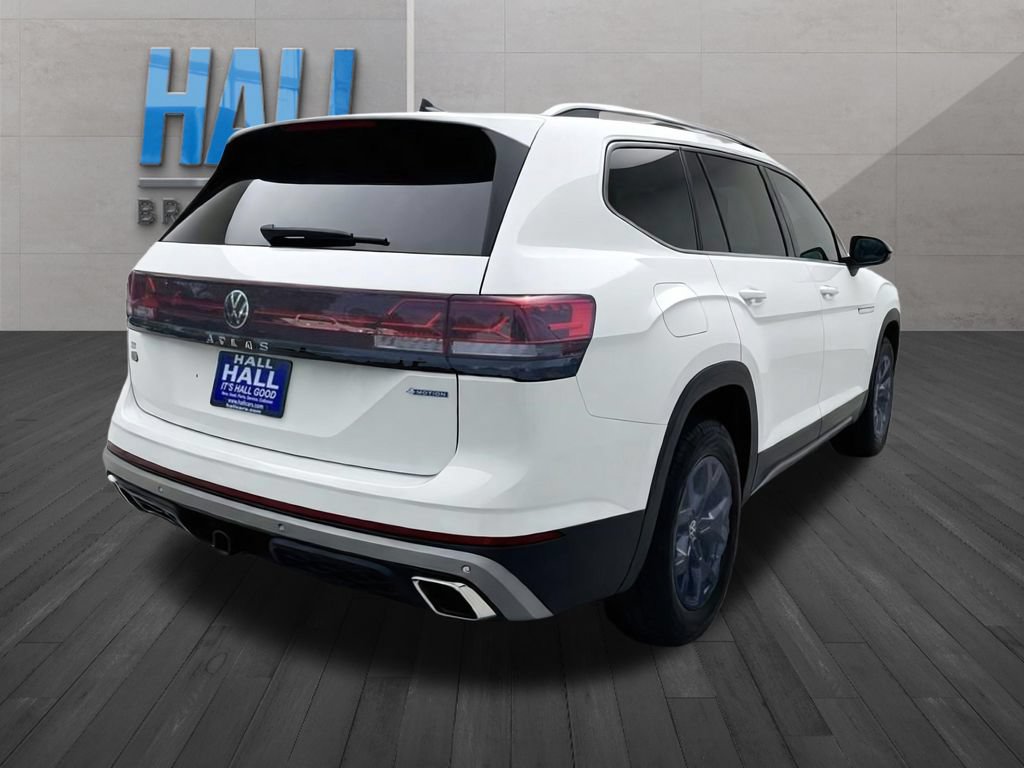 Certified 2024 Volkswagen Atlas Peak Edition SE AWD/4WD image 7