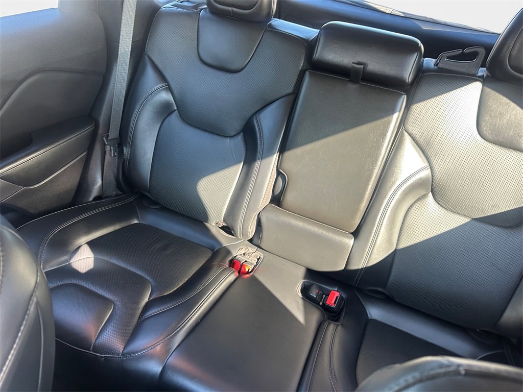 Used 2021 Jeep Cherokee Latitude Lux image 9