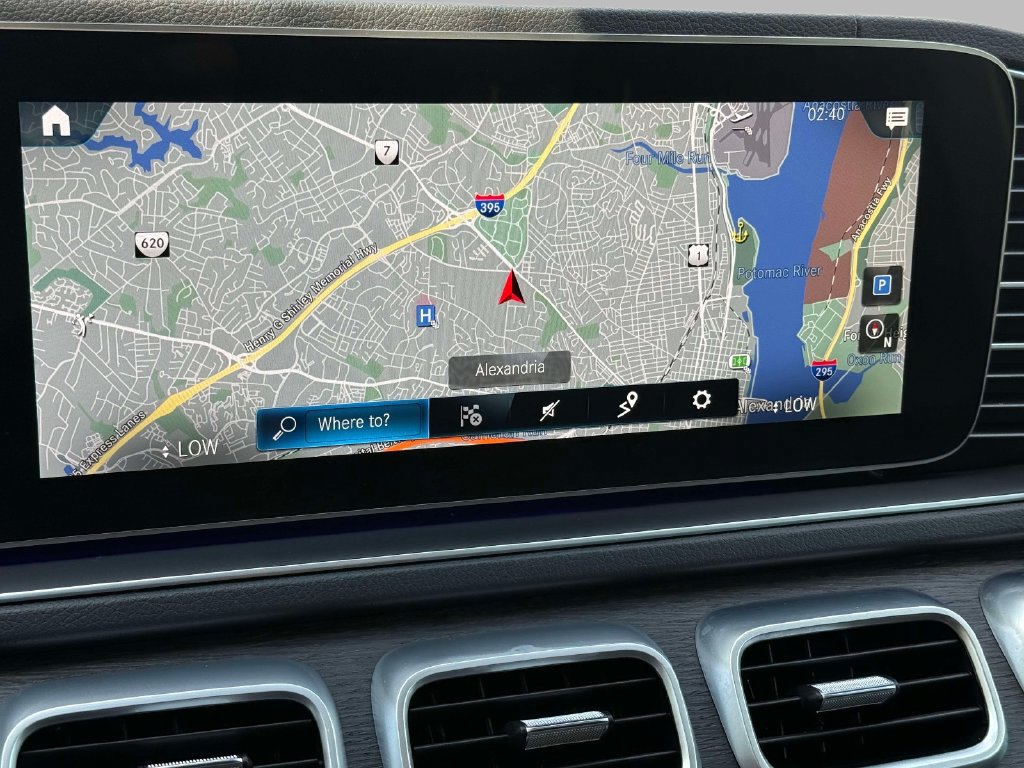 Used 2023 Mercedes-Benz GLS 580 4MATIC image 6