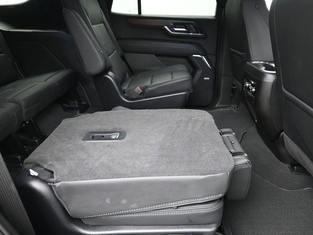 Used 2025 GMC Yukon Denali image 11