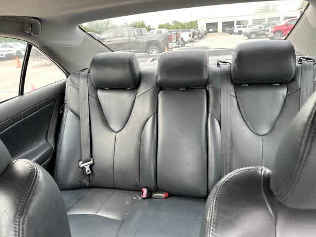 Used 2011 Toyota Camry SE w/ SE Extra-Value Pkg #1 FWD image 5
