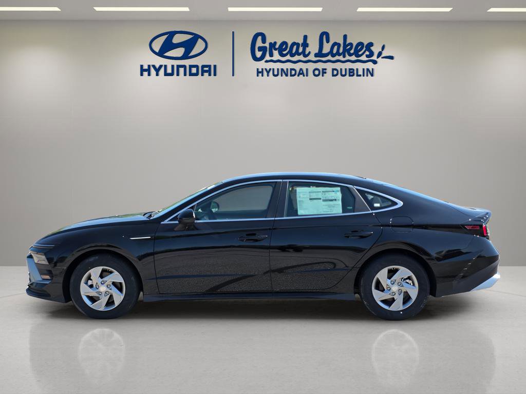 New 2026 Hyundai Sonata SE FWD image 2