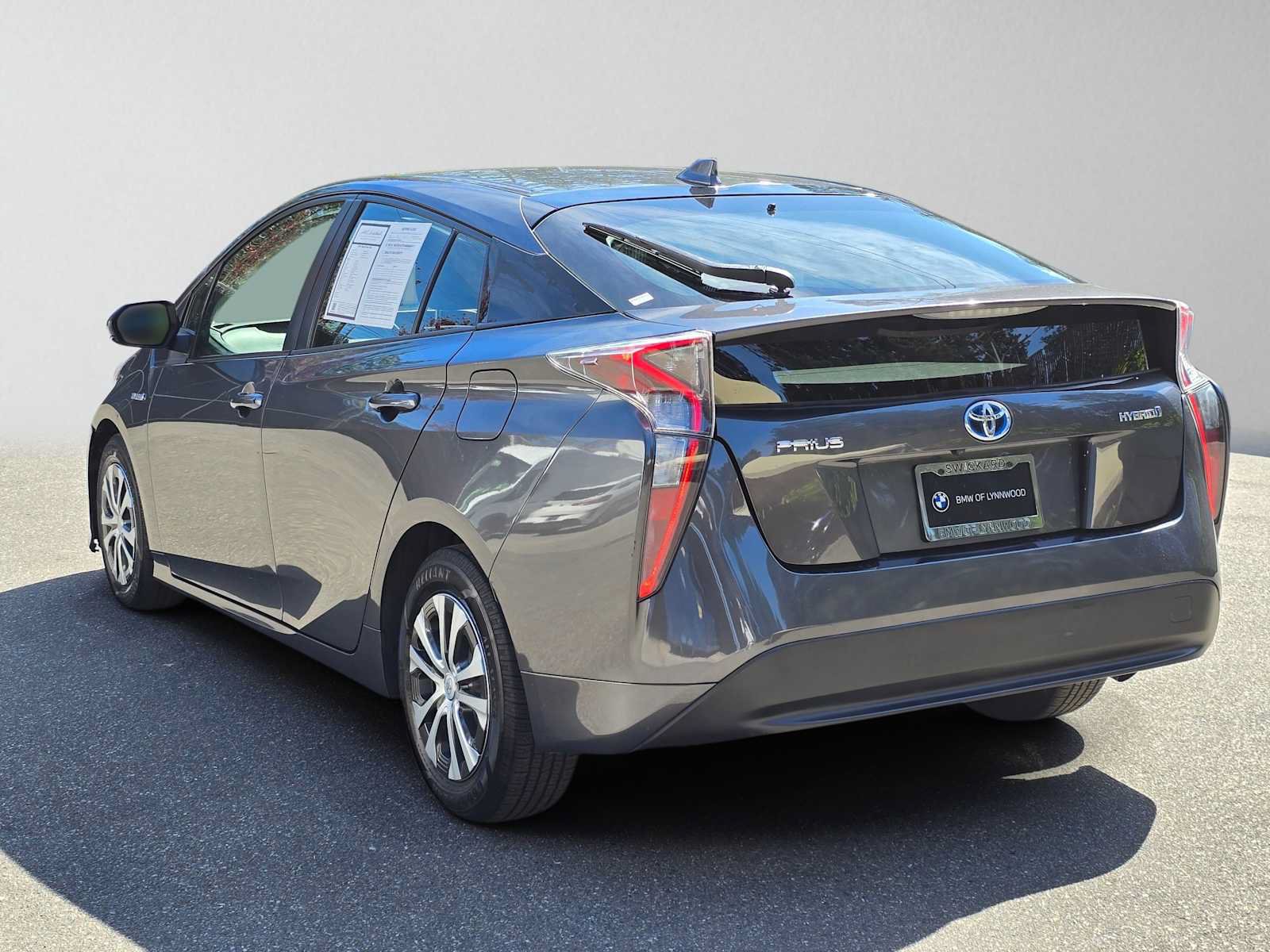 Used 2016 Toyota Prius Two FWD image 5