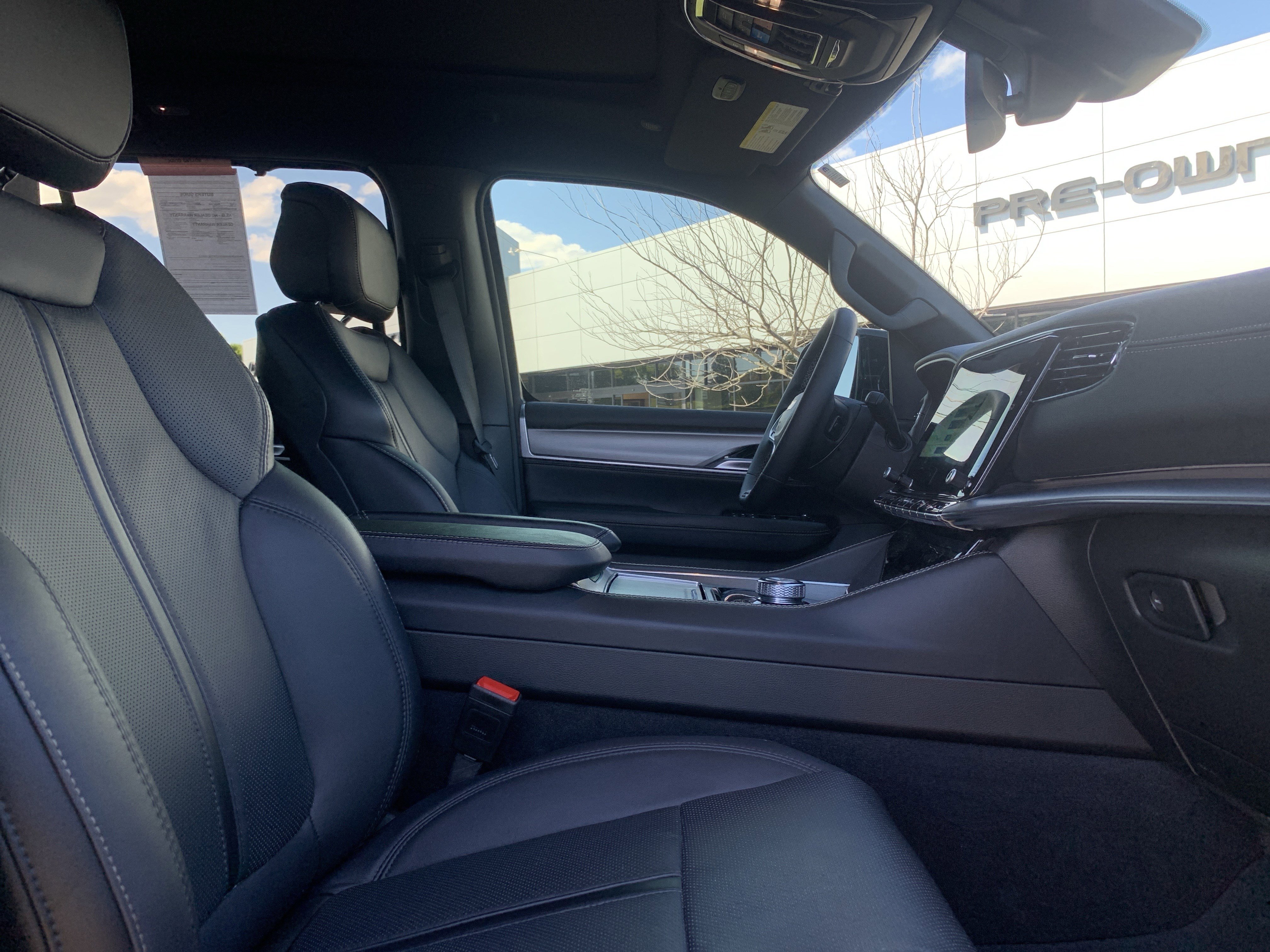 Used 2024 Jeep Wagoneer Series II w/ Convenience Group I RWD image 35