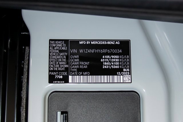 Used 2024 Mercedes-Benz Sprinter 2500 image 8