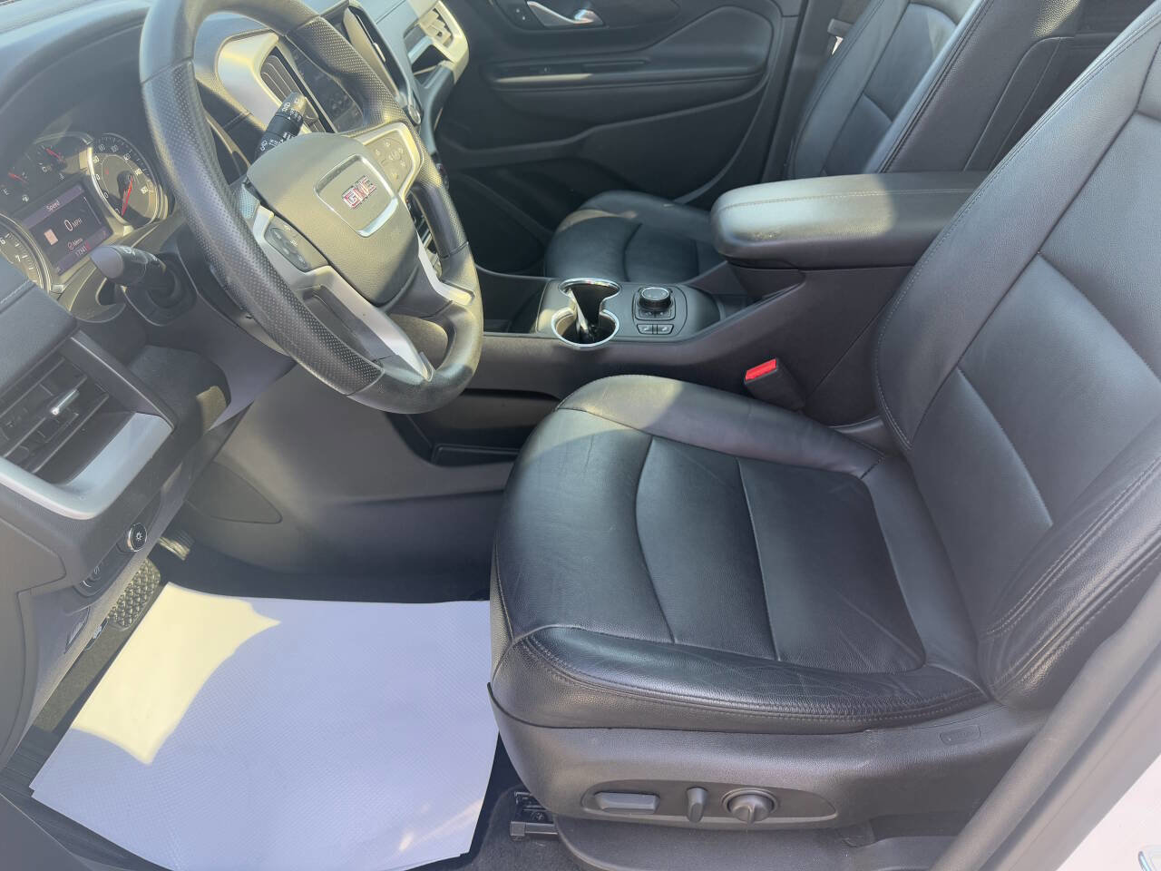 Used 2022 GMC Terrain SLE w/ Driver Convenience Package image 21