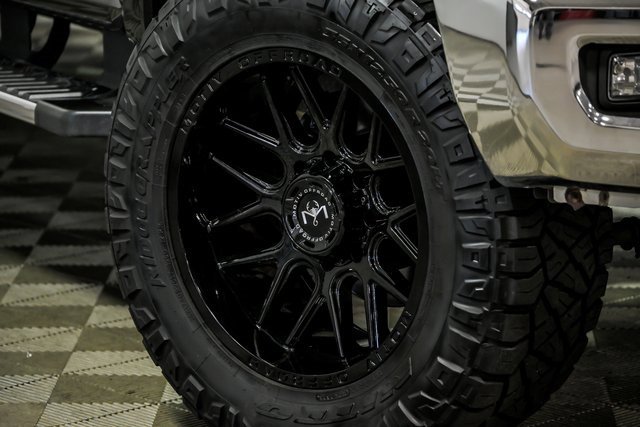 Used 2017 Ford F350 Lariat w/ Lariat Ultimate Package image 3