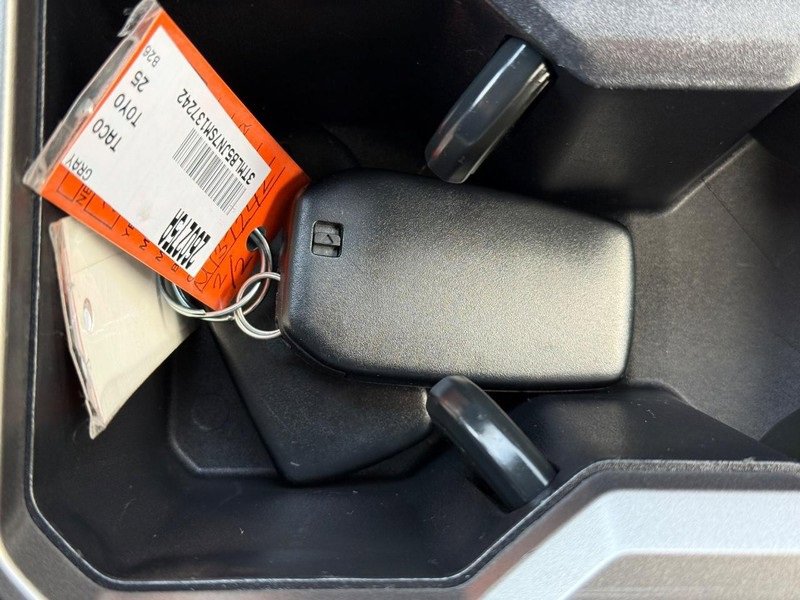 Used 2025 Toyota Tacoma SR5 image 30