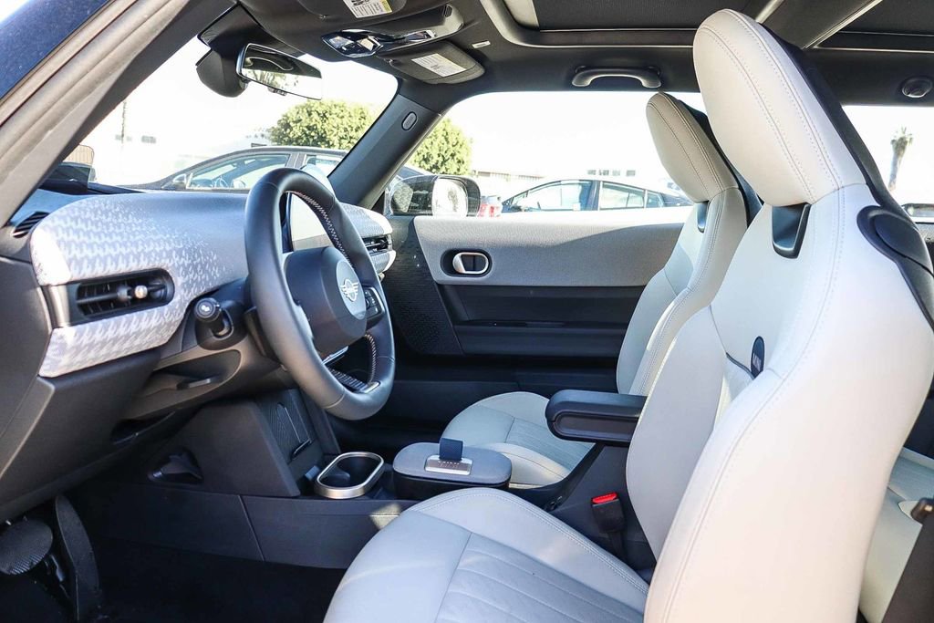 Used 2025 MINI Cooper S image 18