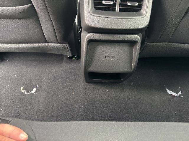 New 2025 Chevrolet Equinox EV LT w/ Comfort Package AWD/4WD image 28