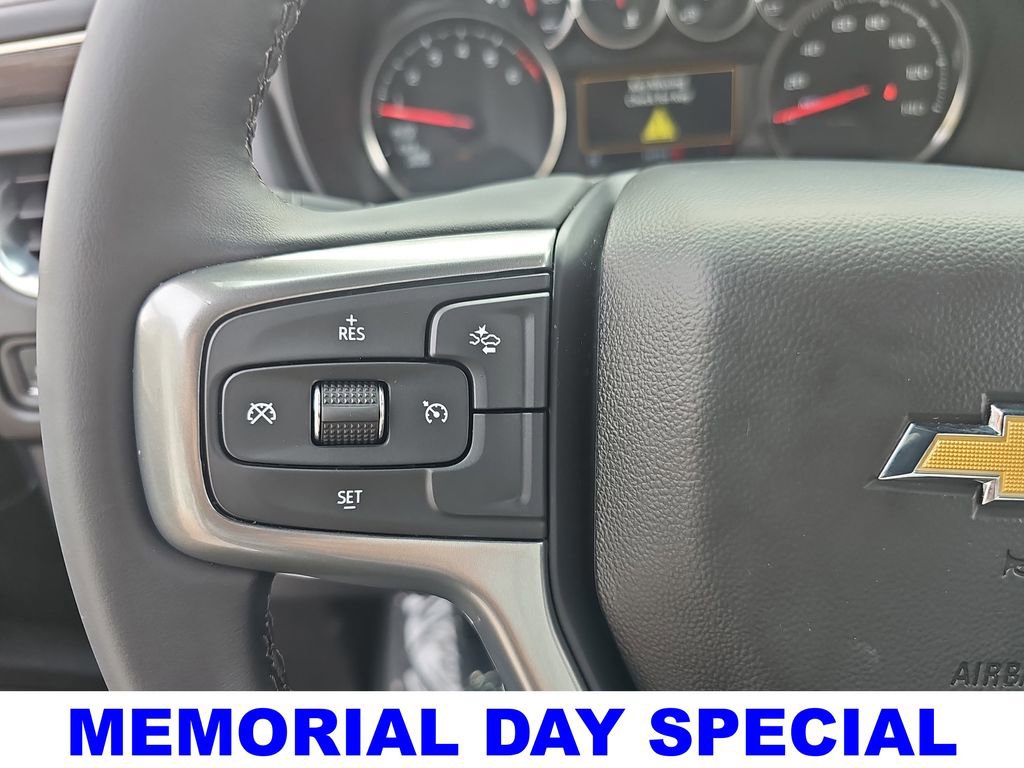 Used 2024 Chevrolet Tahoe LS RWD image 17