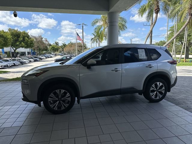 Used 2022 Nissan Rogue SV w/ SV Premium Package AWD/4WD image 16