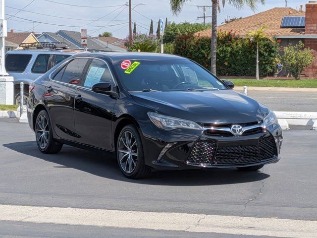 Used 2015 Toyota Camry XSE FWD image 3