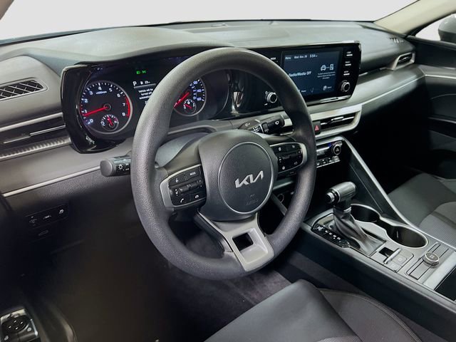 Used 2022 Kia K5 LXS image 9