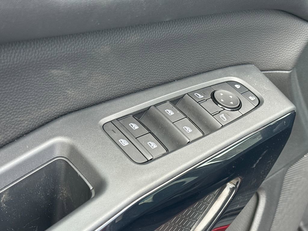 New 2026 Nissan Pathfinder SV w/ SV Premium Package image 12