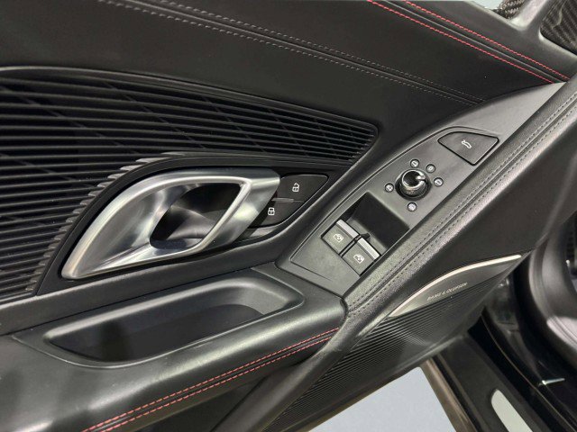 Used 2017 Audi R8 V10 w/ Carbon Exterior Package image 15