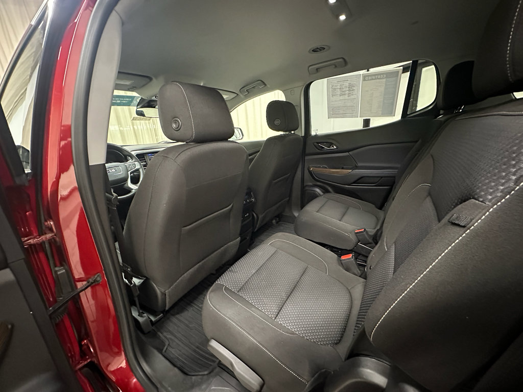 Certified 2023 GMC Acadia SLE w/ Driver Convenience Package image 20