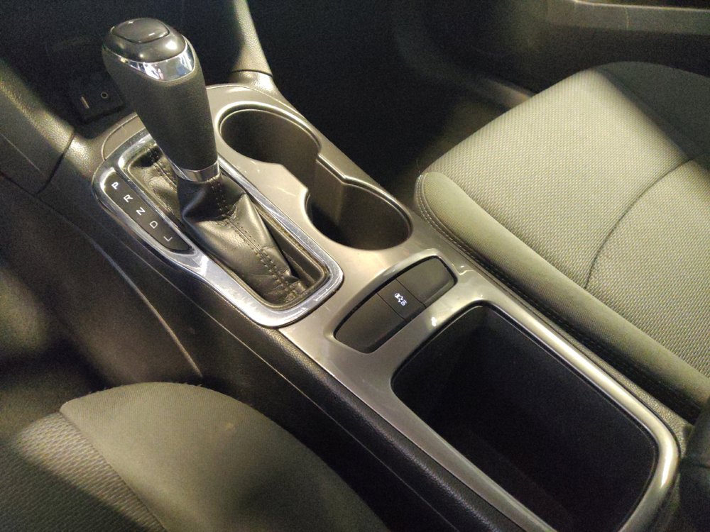 Used 2017 Chevrolet Cruze LT FWD image 26