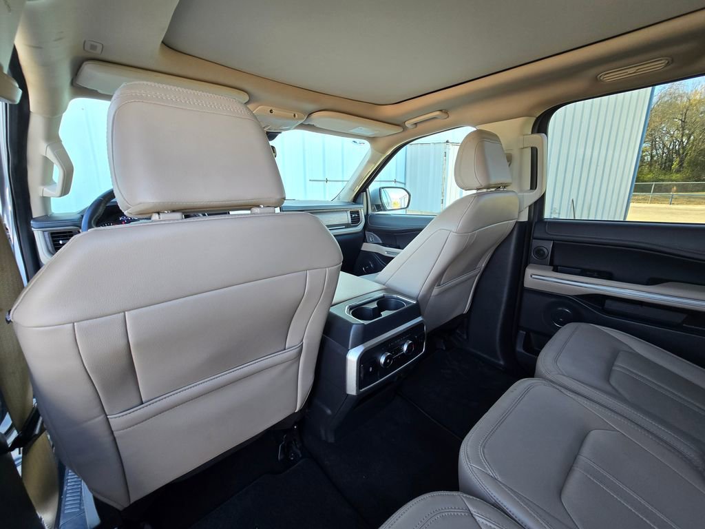 Used 2024 Ford Expedition Max Limited image 17