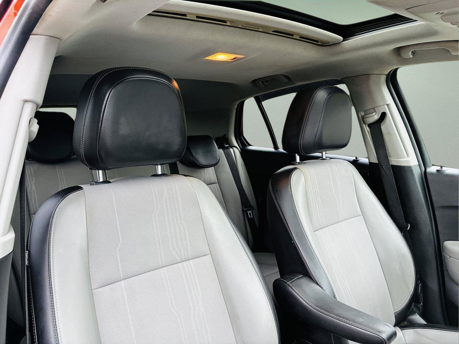 Used 2015 Chevrolet Trax LT w/ LT Sun and Sound Package AWD/4WD image 23