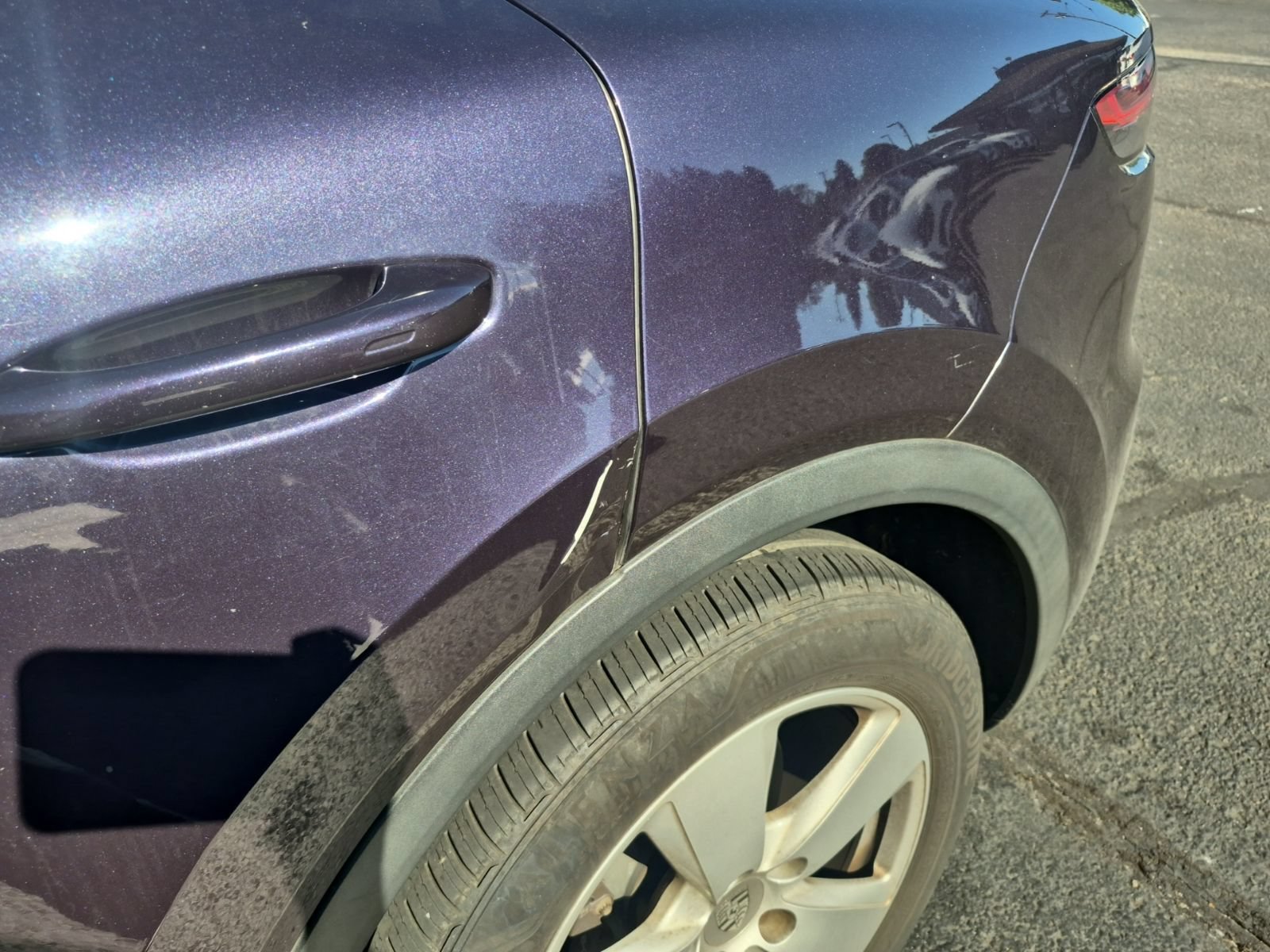 Used 2019 Porsche Cayenne AWD/4WD image 12