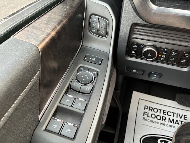 New 2026 Ford F350 Lariat w/ Chrome Package image 23