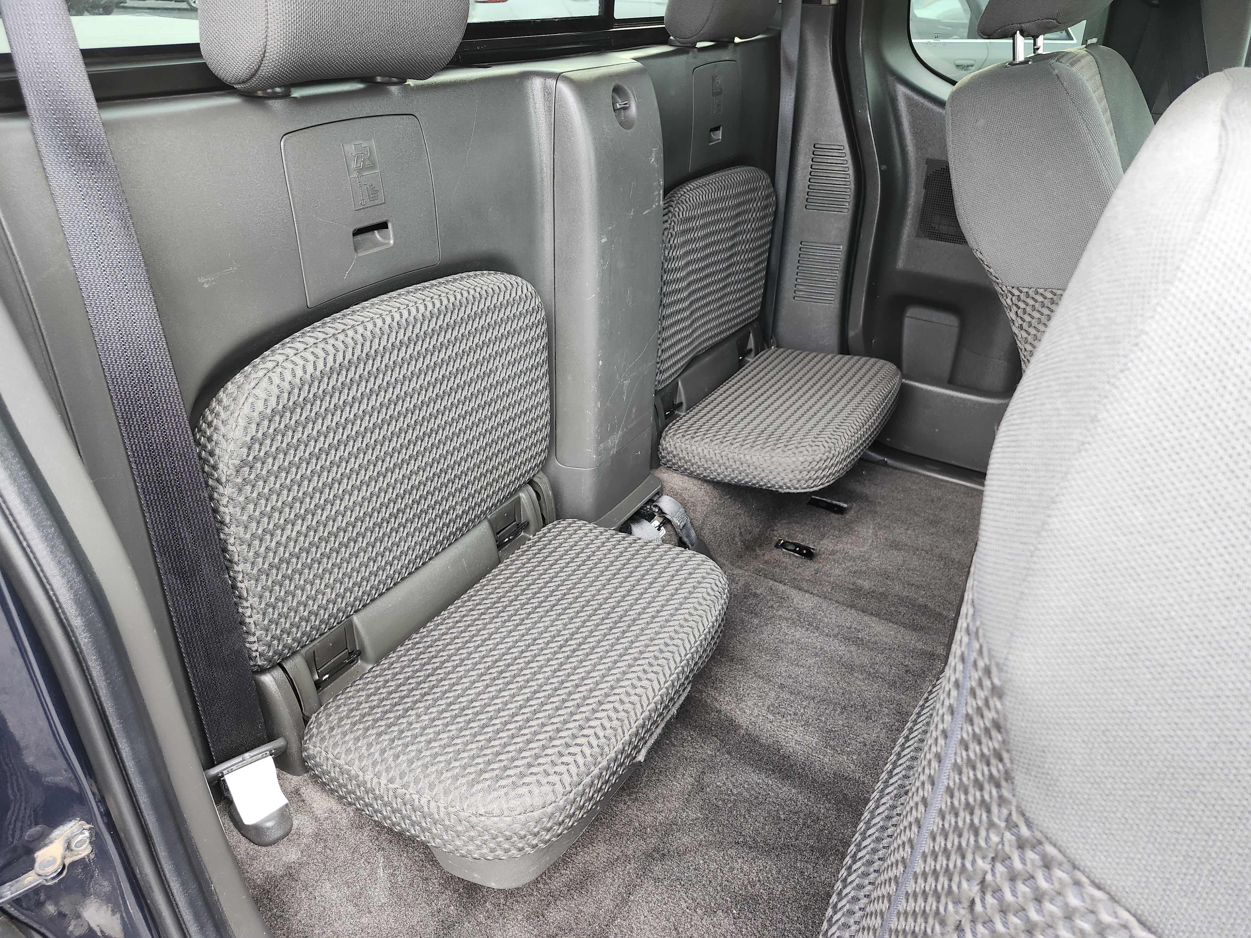 Used 2016 Nissan Frontier SV AWD/4WD image 15